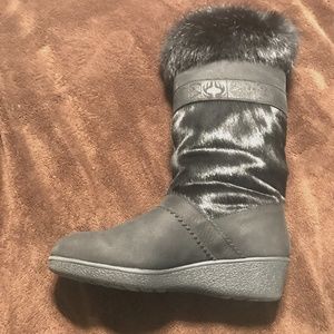 Mint condition Sorel Vintage 1994 Black furry Apres Ski Boots